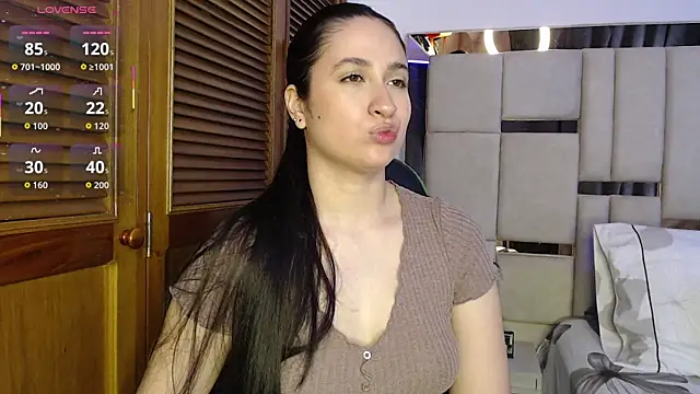 Snapshot of sofiaduque_26 chatting on June 2026 01:28:02 AM sofiaduque 26 online show from June 2026 01:28:02 AM