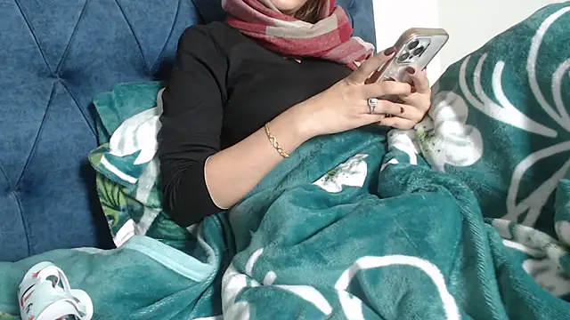 Snapshot of Jen_jennyy1 chatting on December 2024 08:04:01 PM Jen jennyy1 online show from December 2024 08:04:01 PM