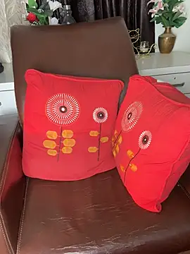 Snapshot of Jen_jennyy1 chatting on February 2025 08:25:02 PM Jen jennyy1 online show from February 2025 08:25:02 PM