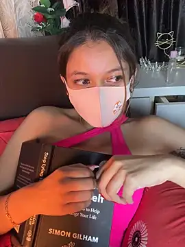 Snapshot of Jen_jennyy1 chatting on February 2025 08:31:02 PM Jen jennyy1 online show from February 2025 08:31:02 PM