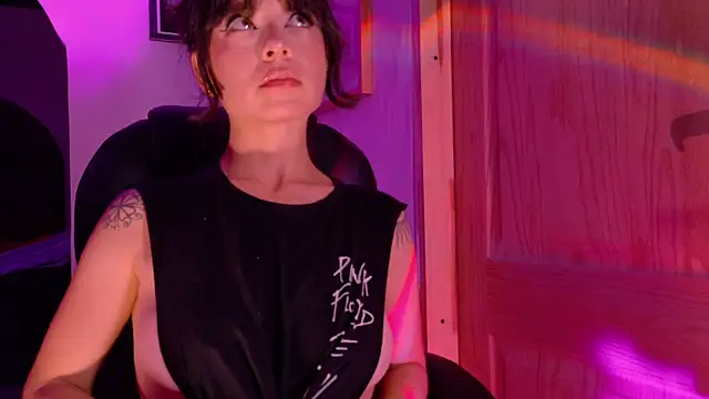 Snapshot of Ledesire chatting on March 2026 02:06:02 AM Ledesire online show from March 2026 02:06:02 AM