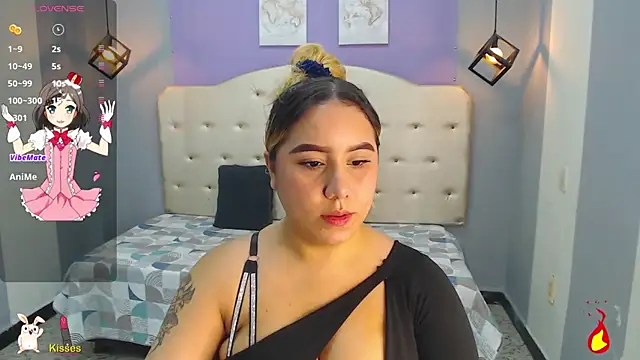 Kathiasaints online show from October 2025 10:43:02 PM