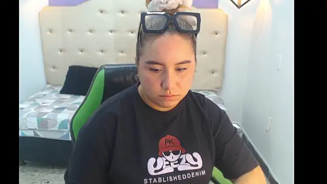 Kathiasaints online show from March 2026 10:06:01 PM