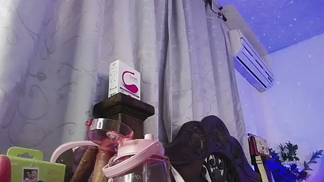 SexyLuna   online show from February 2025 04:40:01 AM