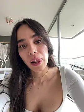 Irish Collins online show from February 2025 06:47:02 PM