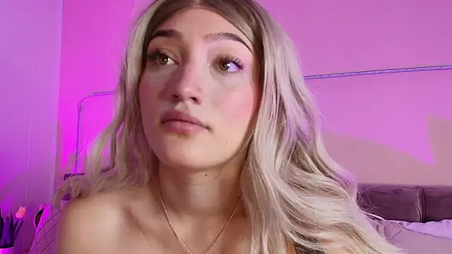 Giaa Ross online show from February 2025 11:43:02 AM