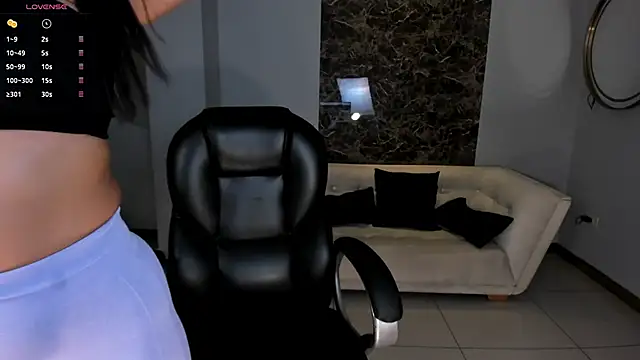 CharlotteCox  online show from January 2025 10:47:01 AM