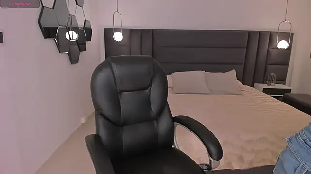 AlyssaDean online show from November 2025 11:54:01 AM