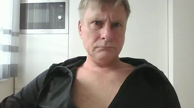 Snapshot of johnnym1 chatting on January 2025 10:16:01 AM johnnym1 online show from January 2025 10:16:01 AM