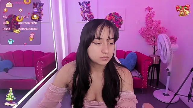 Snapshot of Miss_dolly_ chatting on December 2024 12:16:02 PM Miss dolly  online show from December 2024 12:16:02 PM