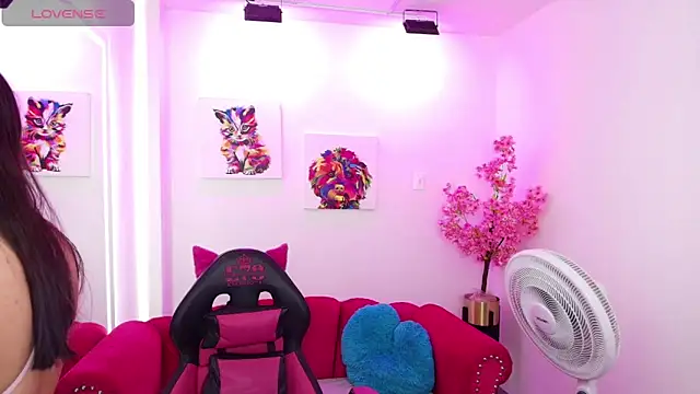 Snapshot of Miss_dolly_ chatting on October 2025 12:15:02 PM Miss dolly  online show from October 2025 12:15:02 PM