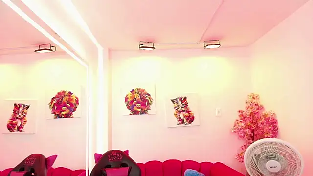 Miss dolly  online show from December 2025 12:34:02 PM