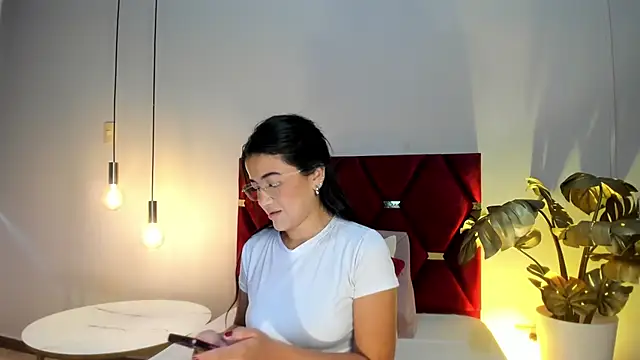 LeaahCarter online show from October 2025 05:59:01 PM