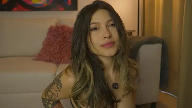 Snapshot of AyraSmith_ chatting on February 2026 09:43:01 PM AyraSmith online show from February 2026 09:43:01 PM