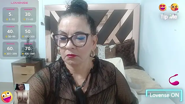 lindaesmeralda online show from November 2025 12:05:02 PM