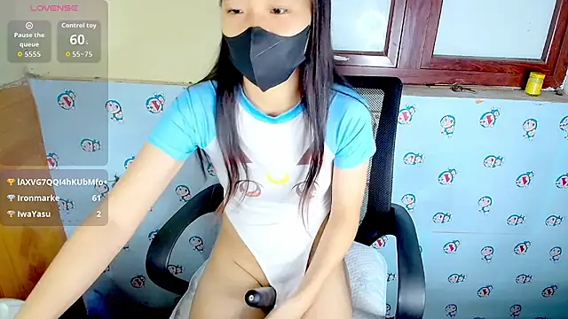 Snapshot of __Saphia__ chatting on November 2025 04:45:01 AM Saphia online show from November 2025 04:45:01 AM