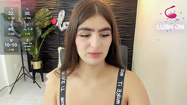 sofia 44 online show from March 2025 12:51:01 PM