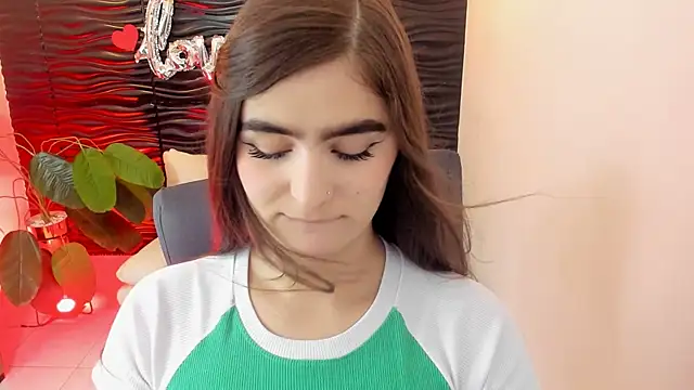 sofia 44 online show from September 2025 01:00:01 PM