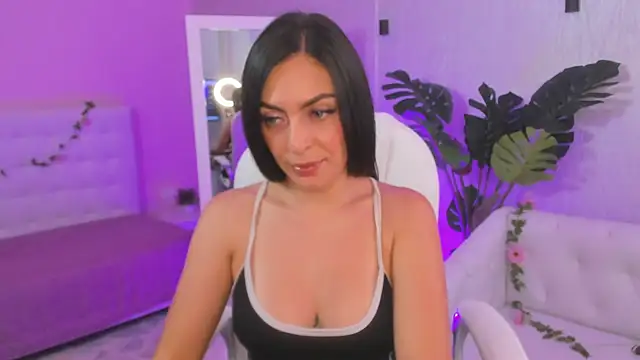 yourmagic venus online show from April 2026 06:57:02 PM