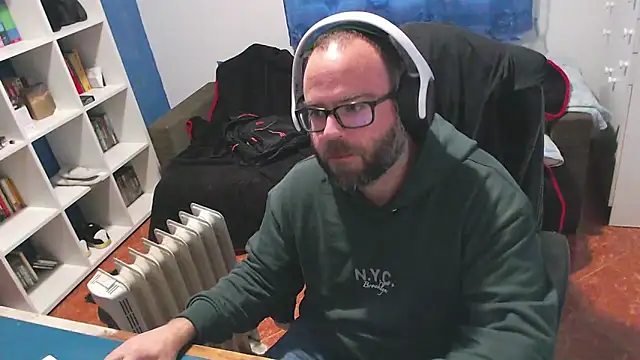 ravingr4d4 online show from December 2025 01:59:02 PM