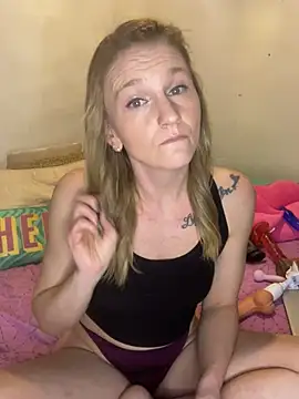 Snapshot of OriginalBarbieEst92 chatting on February 2025 04:53:01 PM OriginalBarbieEst92 online show from February 2025 04:53:01 PM