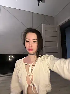 Snapshot of Yunasi chatting on March 2025 11:47:02 AM Yunasi online show from March 2025 11:47:02 AM