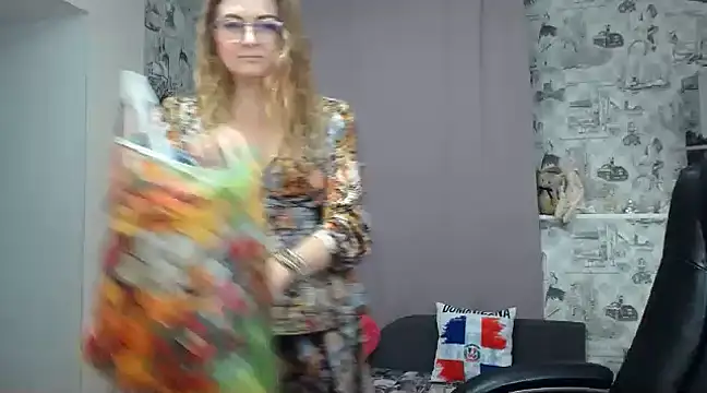 Helen1974 online show from February 2025 03:52:02 PM