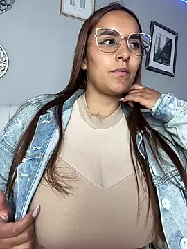 Snapshot of Seized_lust chatting on March 2025 09:26:02 PM Seized lust online show from March 2025 09:26:02 PM