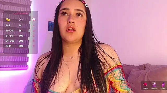 Snapshot of Megan_FE chatting on October 2025 02:13:02 PM Megan FE online show from October 2025 02:13:02 PM