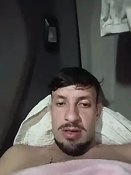 Snapshot of Robertao20cm chatting on July 2026 11:18:02 PM Robertao20cm online show from July 2026 11:18:02 PM