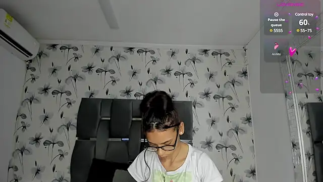 Ehotloveaxxx online show from February 2025 12:06:02 PM