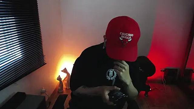 zacwatson  online show from February 2026 10:16:01 PM