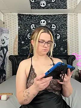 DaisieMaeXO online show from January 2025 09:57:02 PM