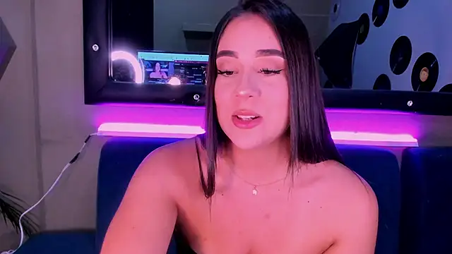 Sussy Bell01 online show from December 2024 08:21:02 PM