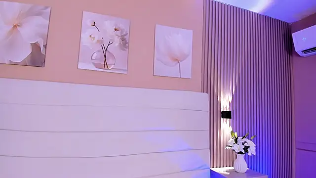 Lilly 2809  online show from March 2026 04:07:01 AM