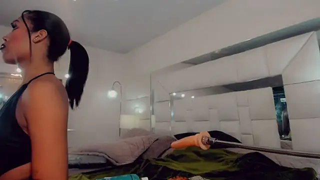  ChanellR  online show from March 2025 11:45:02 AM