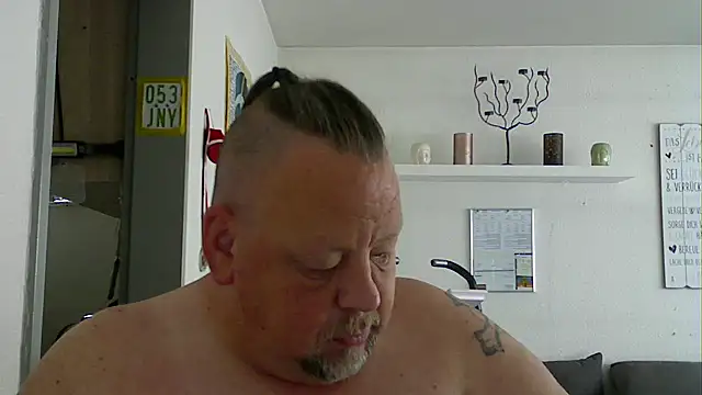 Snapshot of pimmelmann3 chatting on May 2026 08:20:01 AM pimmelmann3 online show from May 2026 08:20:01 AM