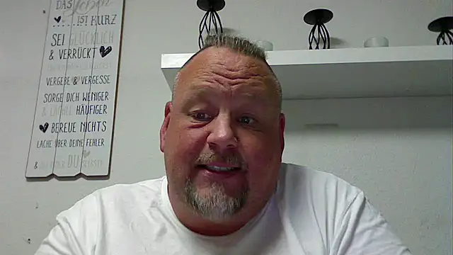 Snapshot of pimmelmann3 chatting on May 2026 07:32:01 PM pimmelmann3 online show from May 2026 07:32:01 PM