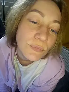 wLESLYMOSw online show from March 2025 03:56:01 PM