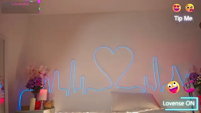 EmmaSanzz  online show from November 2025 11:33:02 AM