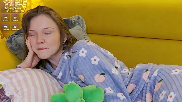 Snapshot of lessysweety chatting on February 2026 03:26:02 AM lessysweety online show from February 2026 03:26:02 AM