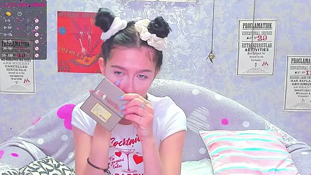 Vanessa Florence online show from December 2024 01:24:02 AM