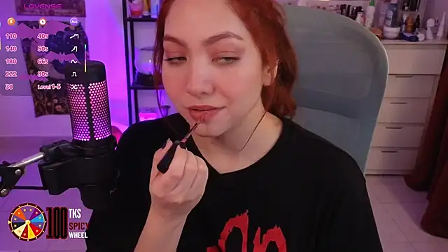 LilyVelvett online show from October 2025 03:51:02 AM