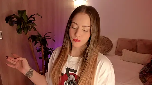 Lady lacey05 online show from February 2026 01:00:02 AM