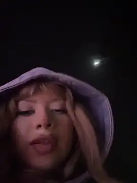 jackelinuh online show from February 2026 10:42:01 PM