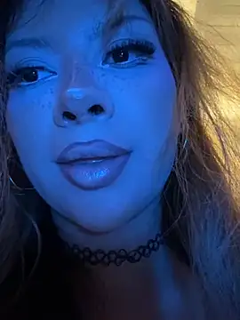 jackelinuh online show from July 2026 11:33:01 PM