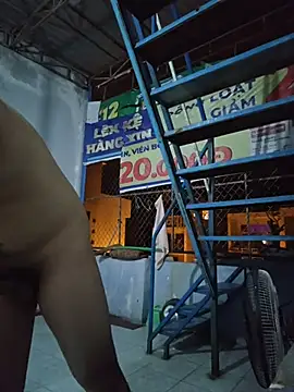 xboyvn9 online show from February 2026 04:00:02 PM