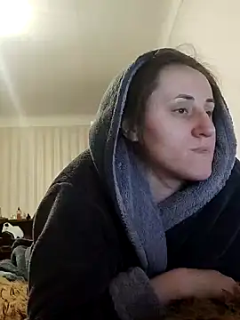 emeli moon online show from January 2025 08:43:01 PM