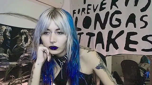 Snapshot of god_x_girl chatting on November 2025 08:53:01 PM god x girl online show from November 2025 08:53:01 PM