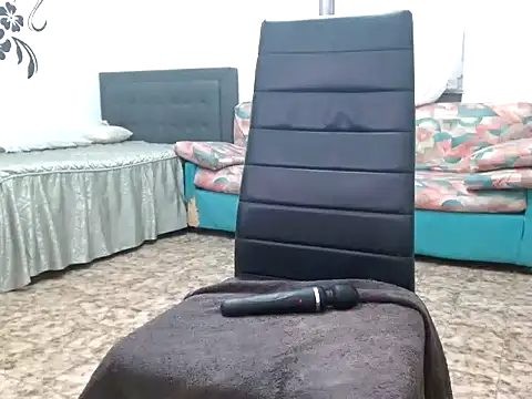 danasantoreal online show from November 2025 04:28:01 PM